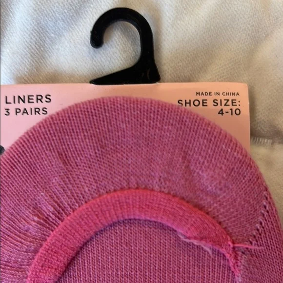 Juicy Couture Pink No-Show Socks - Picture 4 of 7